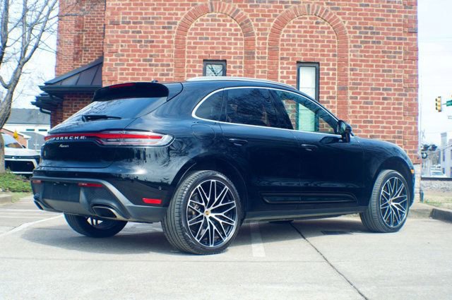 Used 2022 Porsche Macan AWD/4WD image 5