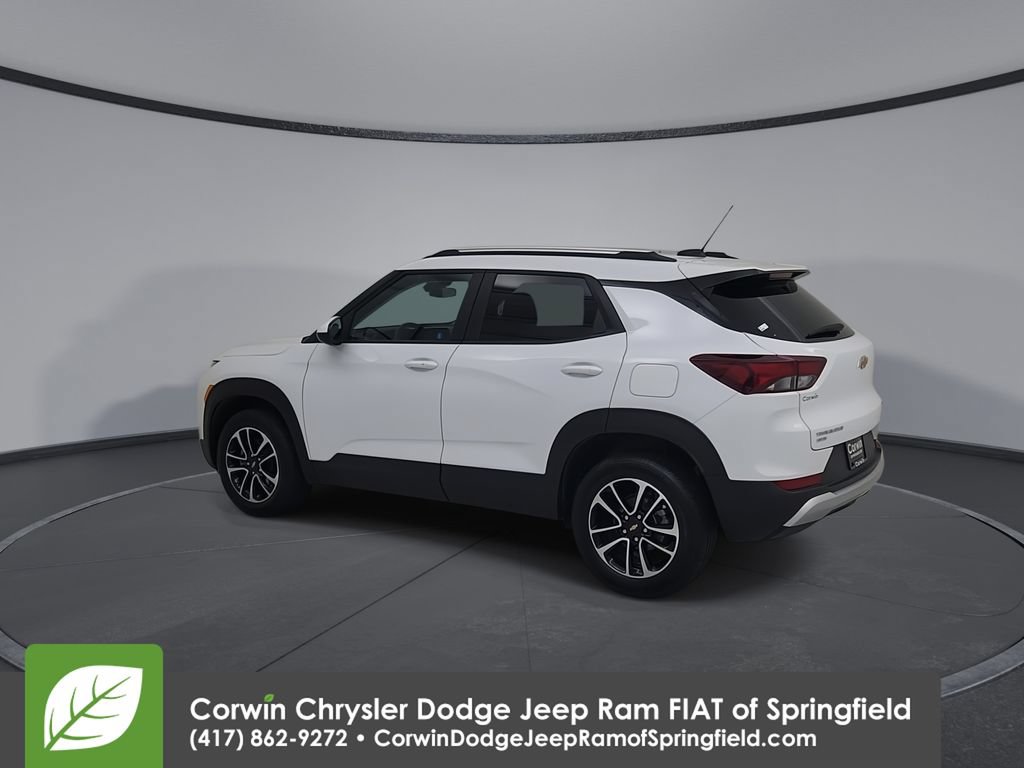 Used 2025 Chevrolet TrailBlazer LT AWD/4WD image 10