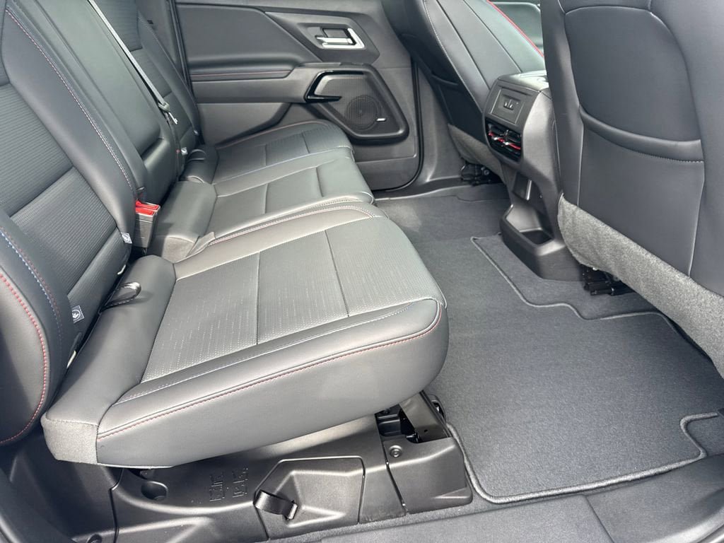 New 2024 Chevrolet Silverado EV RST AWD/4WD image 16