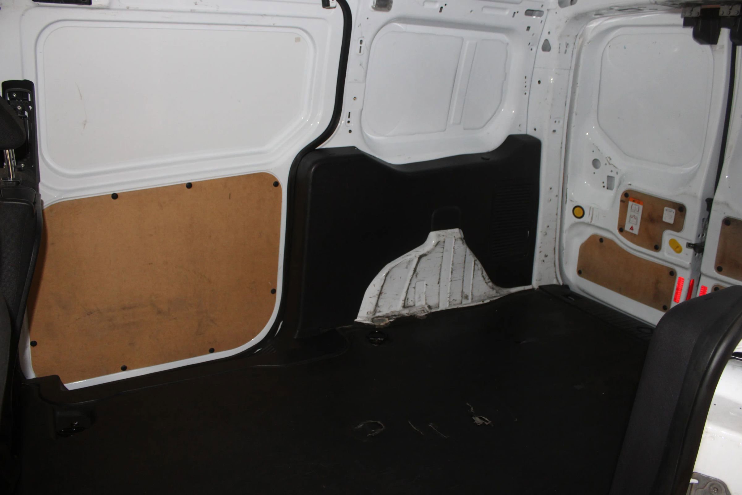 Used 2016 Ford Transit Connect XL image 19