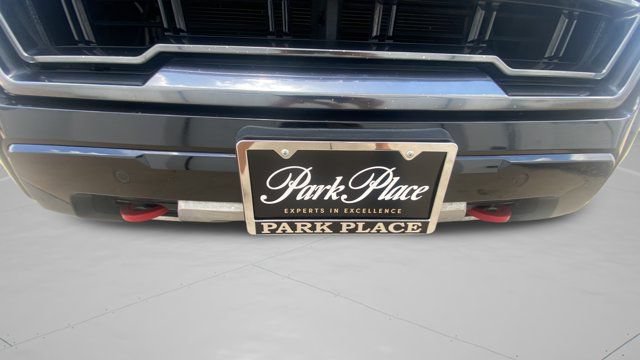 Used 2023 GMC Yukon AT4 w/ AT4 Premium Plus Package AWD/4WD image 31