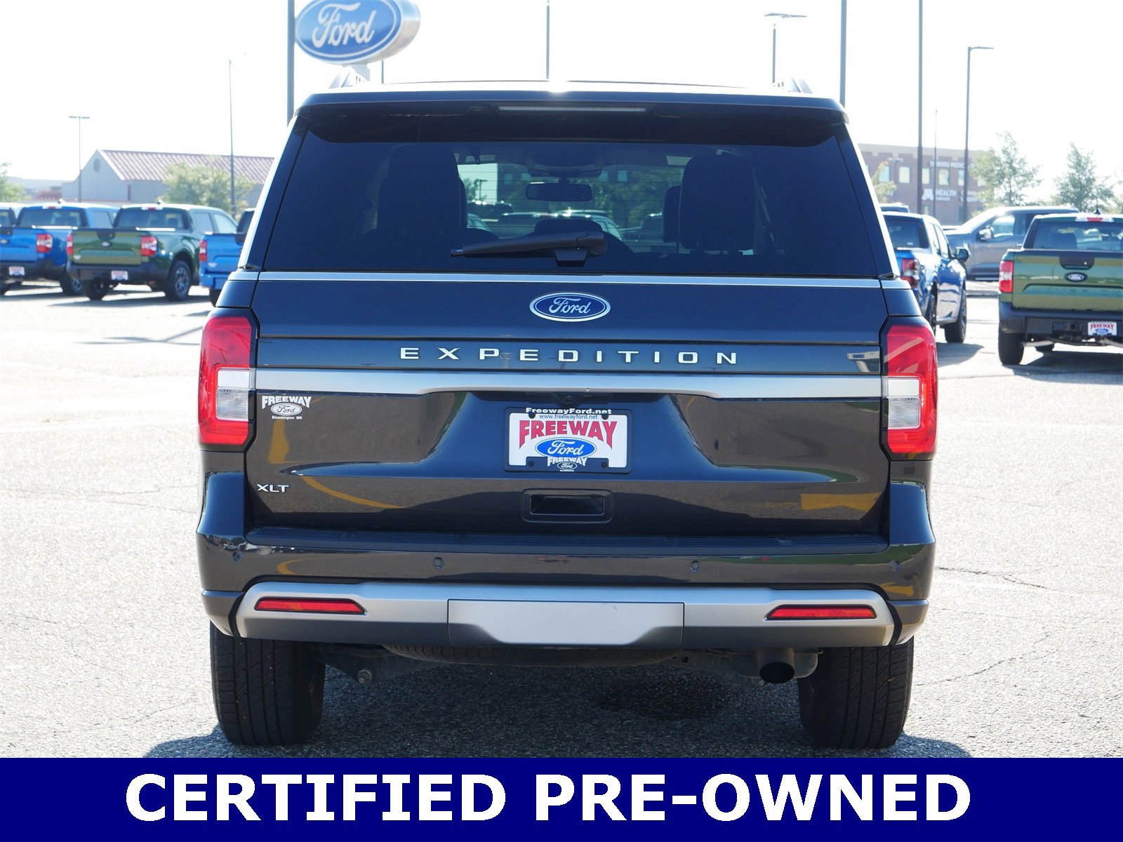 Certified 2024 Ford Expedition XLT image 4