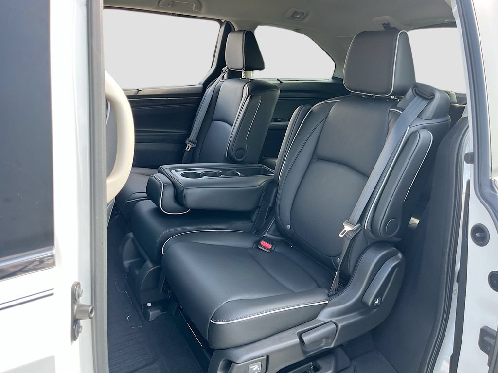 Used 2025 Honda Odyssey Touring image 25