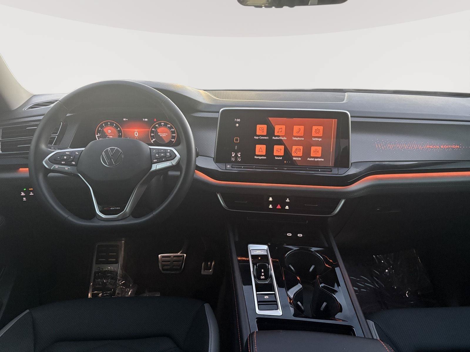 Certified 2024 Volkswagen Atlas Peak Edition SEL AWD/4WD image 12