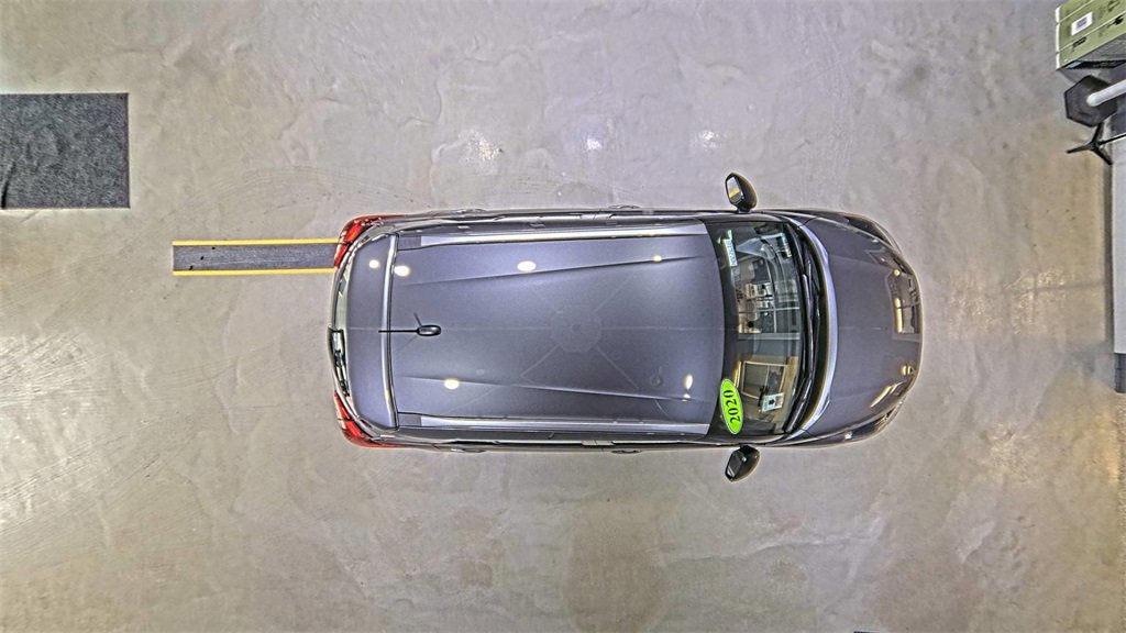 Used 2020 Nissan Kicks SR image 24