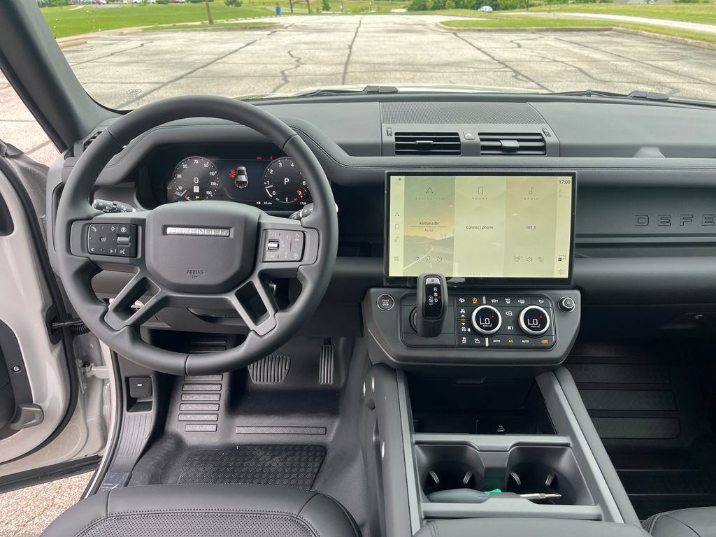 New 2026 Land Rover Defender 110 S AWD/4WD image 12