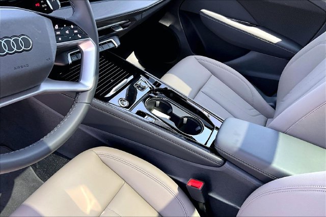 New 2026 Audi Q3 quattro 2.0T AWD/4WD image 14