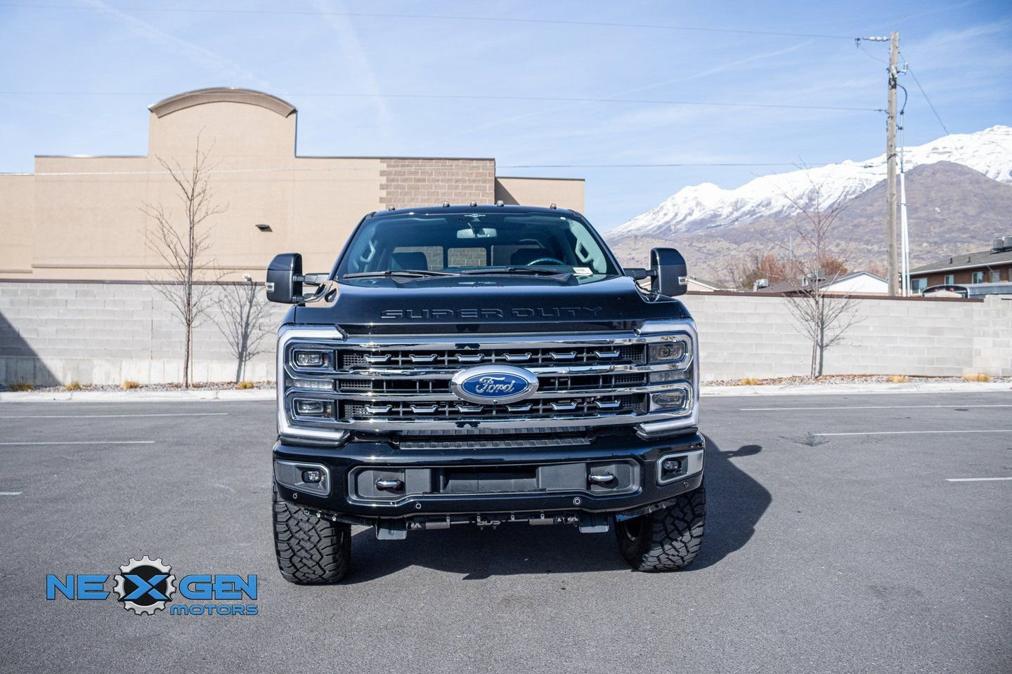 Used 2023 Ford F350 Limited w/ FX4 Off-Road Package image 2