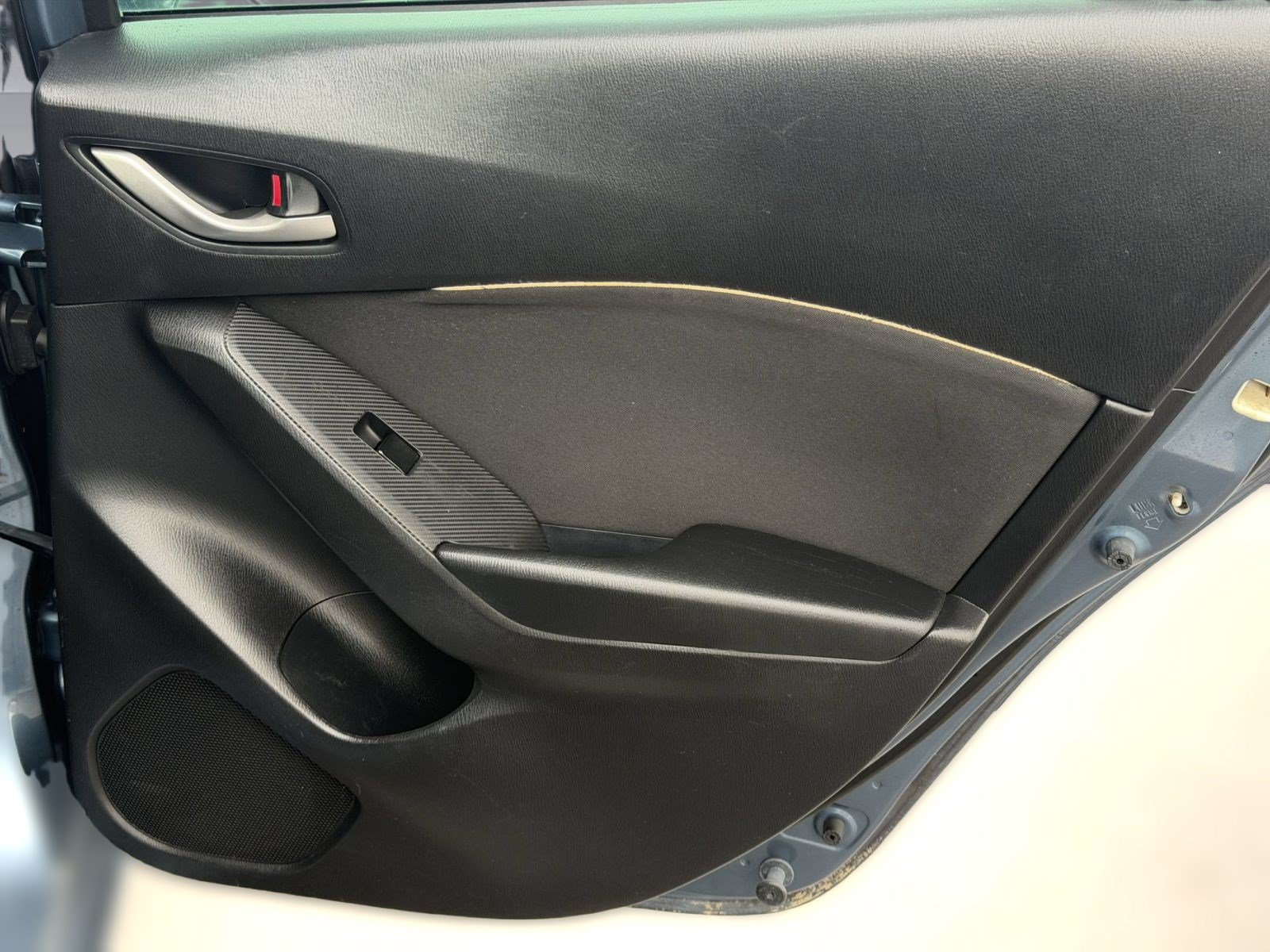 Used 2015 MAZDA MAZDA3 i Sport FWD image 12