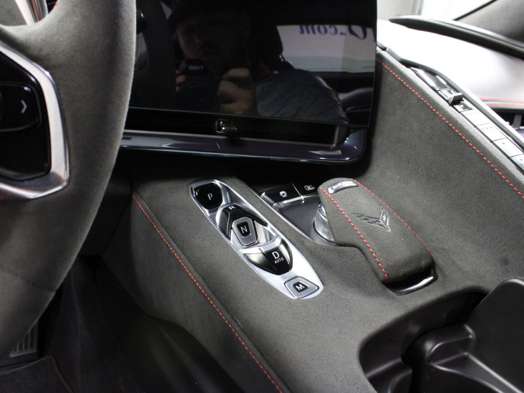 Used 2024 Chevrolet Corvette Stingray Premium Conv w/ Stealth Interior Trim Package RWD image 50