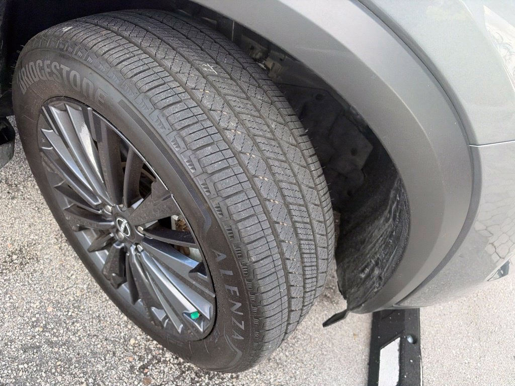 Used 2026 Nissan Pathfinder SL w/ SL Premium Package FWD image 11