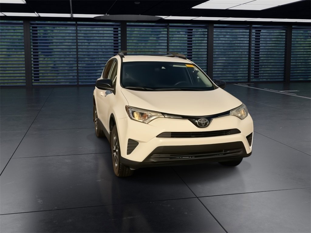 Used 2017 Toyota RAV4 LE image 4