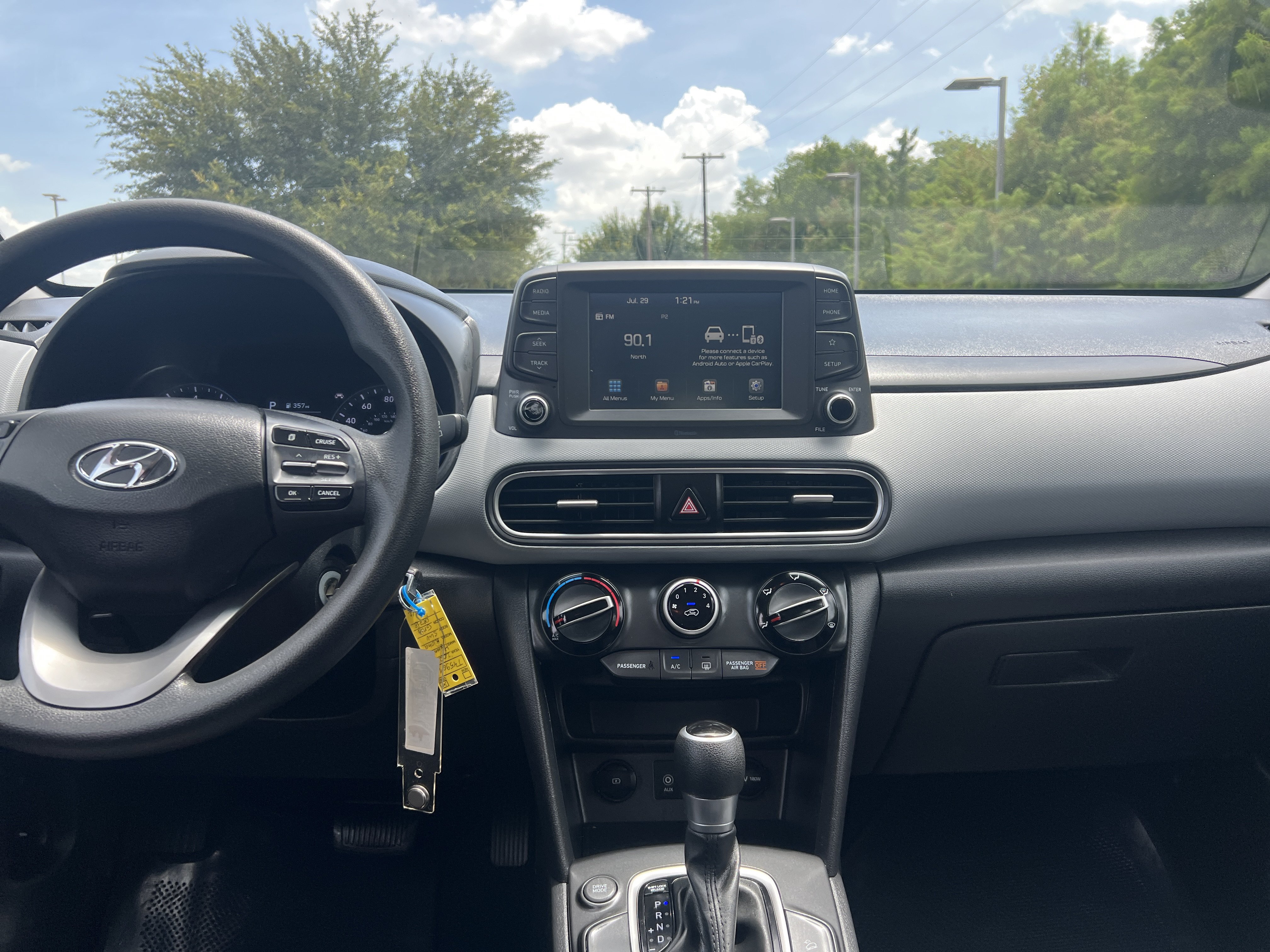 Used 2020 Hyundai Kona SE FWD image 25