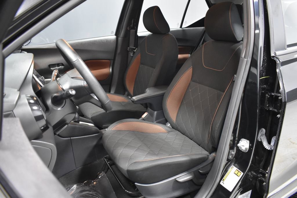 Used 2020 Nissan Kicks SR image 5