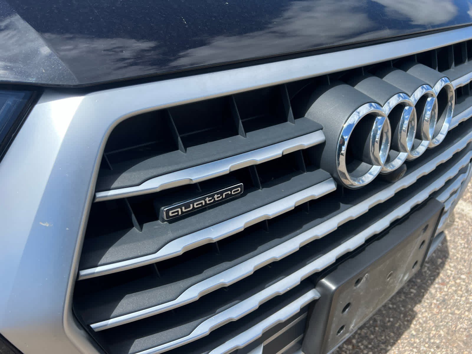 Used 2019 Audi Q7 3.0T Premium Plus w/ Premium Plus Package AWD/4WD image 4