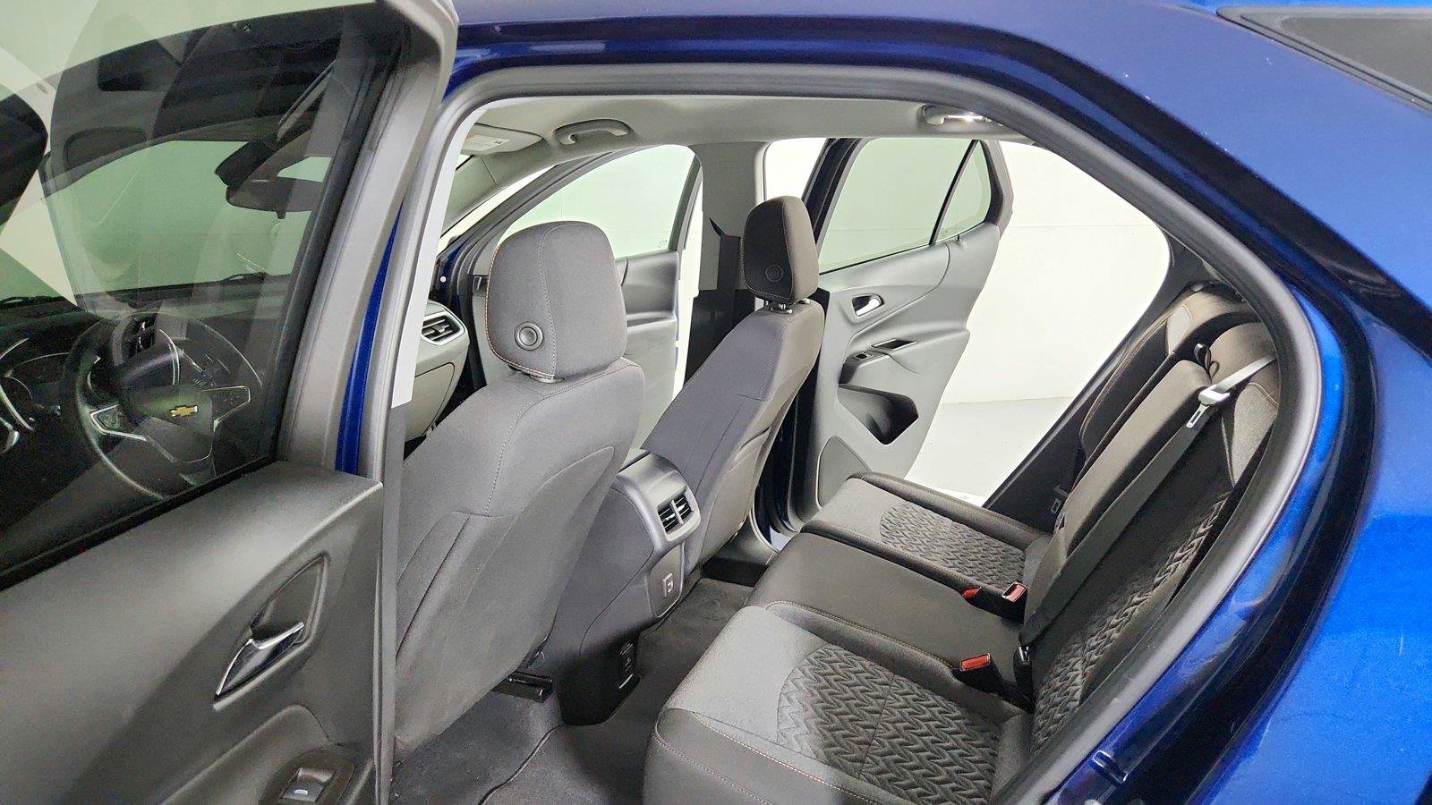 Used 2023 Chevrolet Equinox LT FWD image 23
