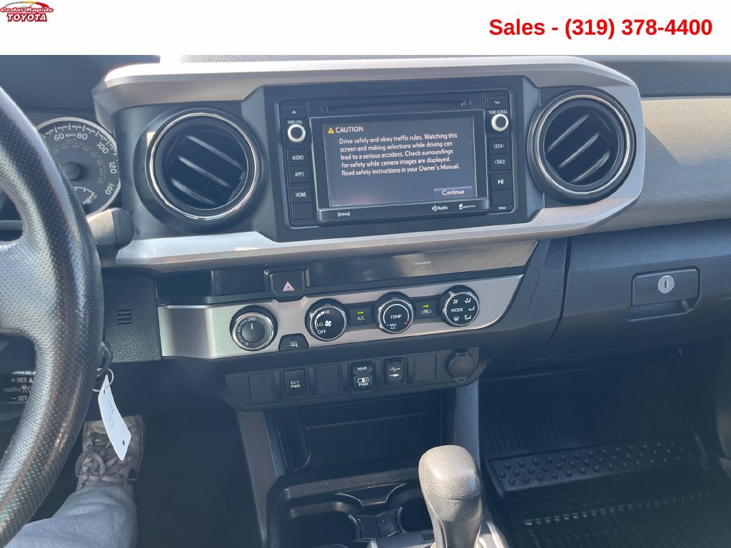 Used 2018 Toyota Tacoma SR5 w/ Four Season Floor Mat Package AWD/4WD image 18