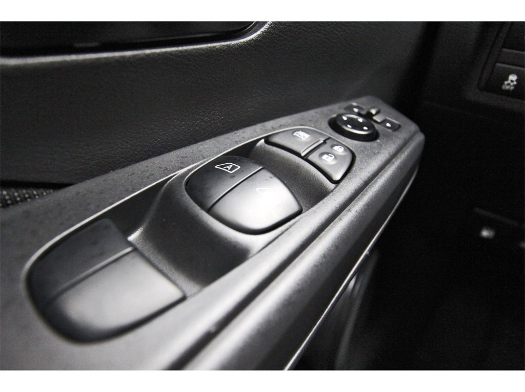 Used 2025 Nissan Kicks Play S image 35