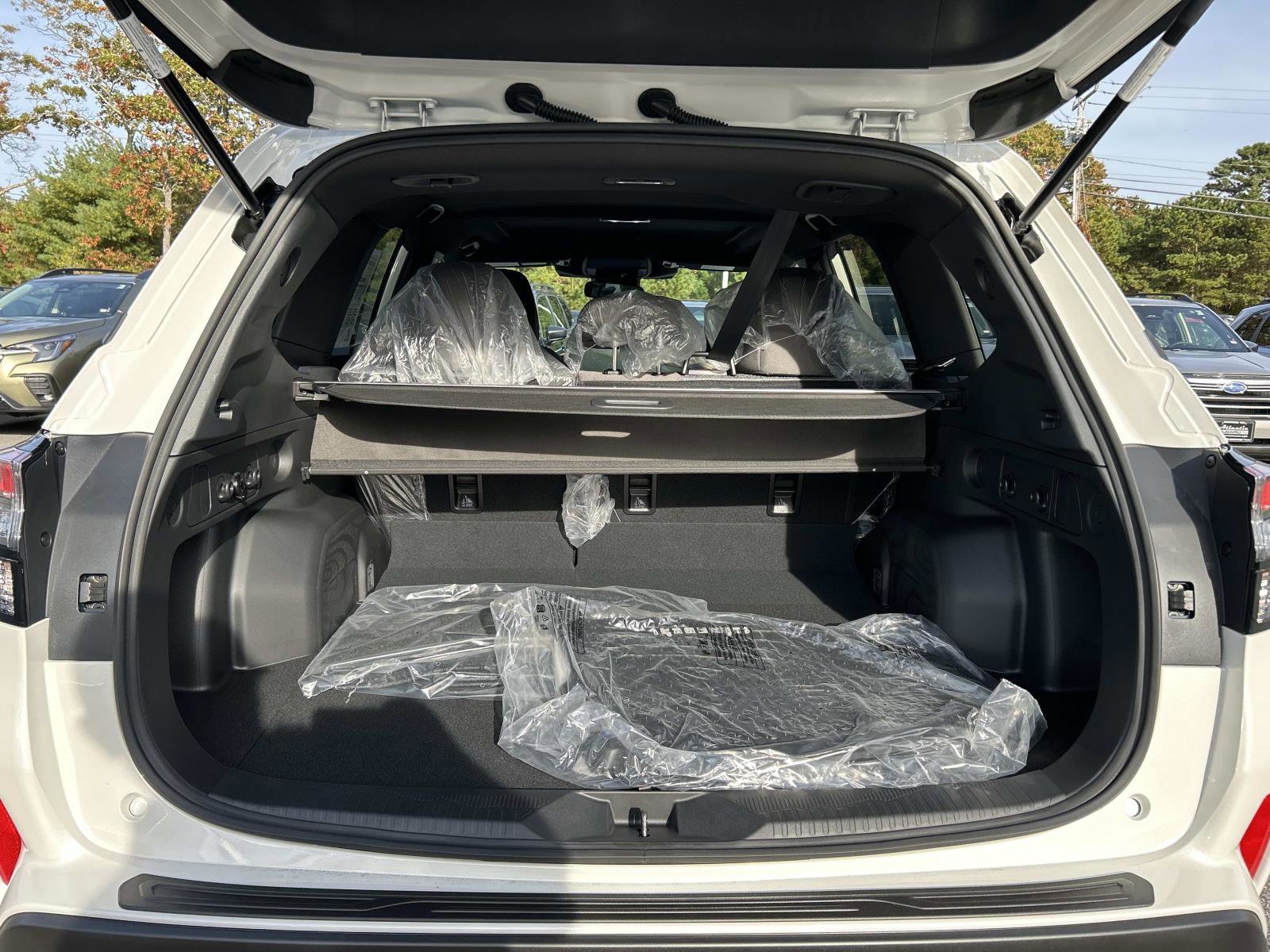 Used 2025 Subaru Forester Premium image 7