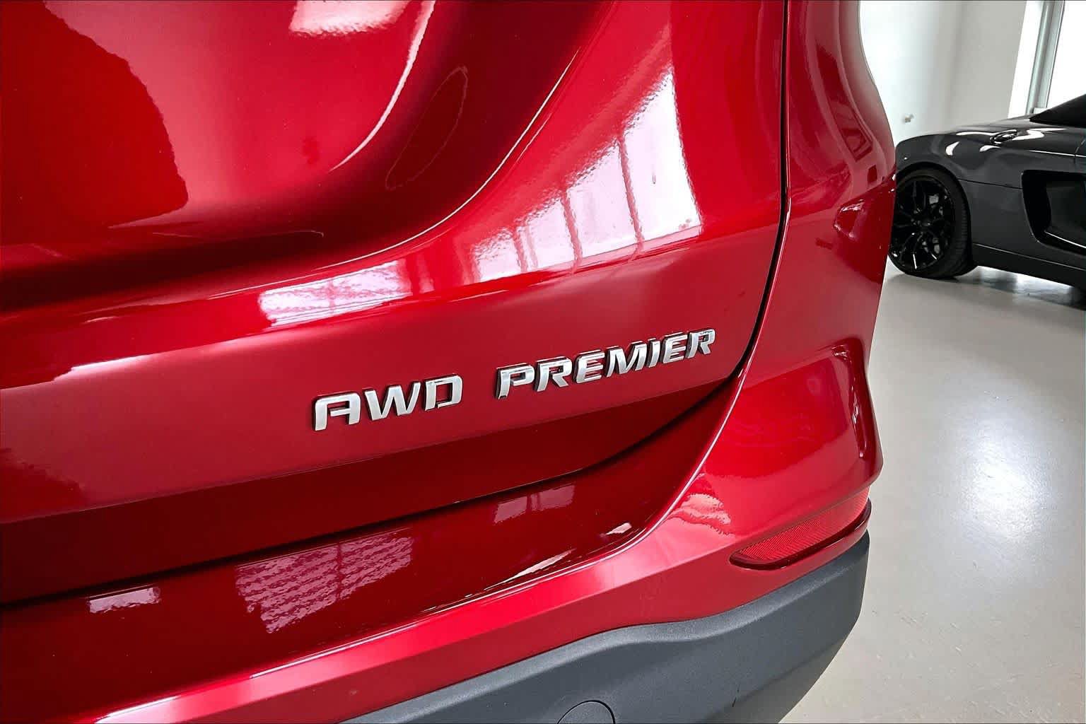 Used 2022 Chevrolet Equinox Premier AWD/4WD image 7