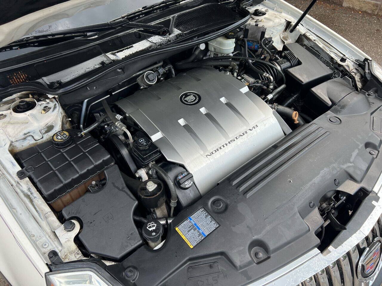 Used 2011 Cadillac DTS Luxury FWD image 13