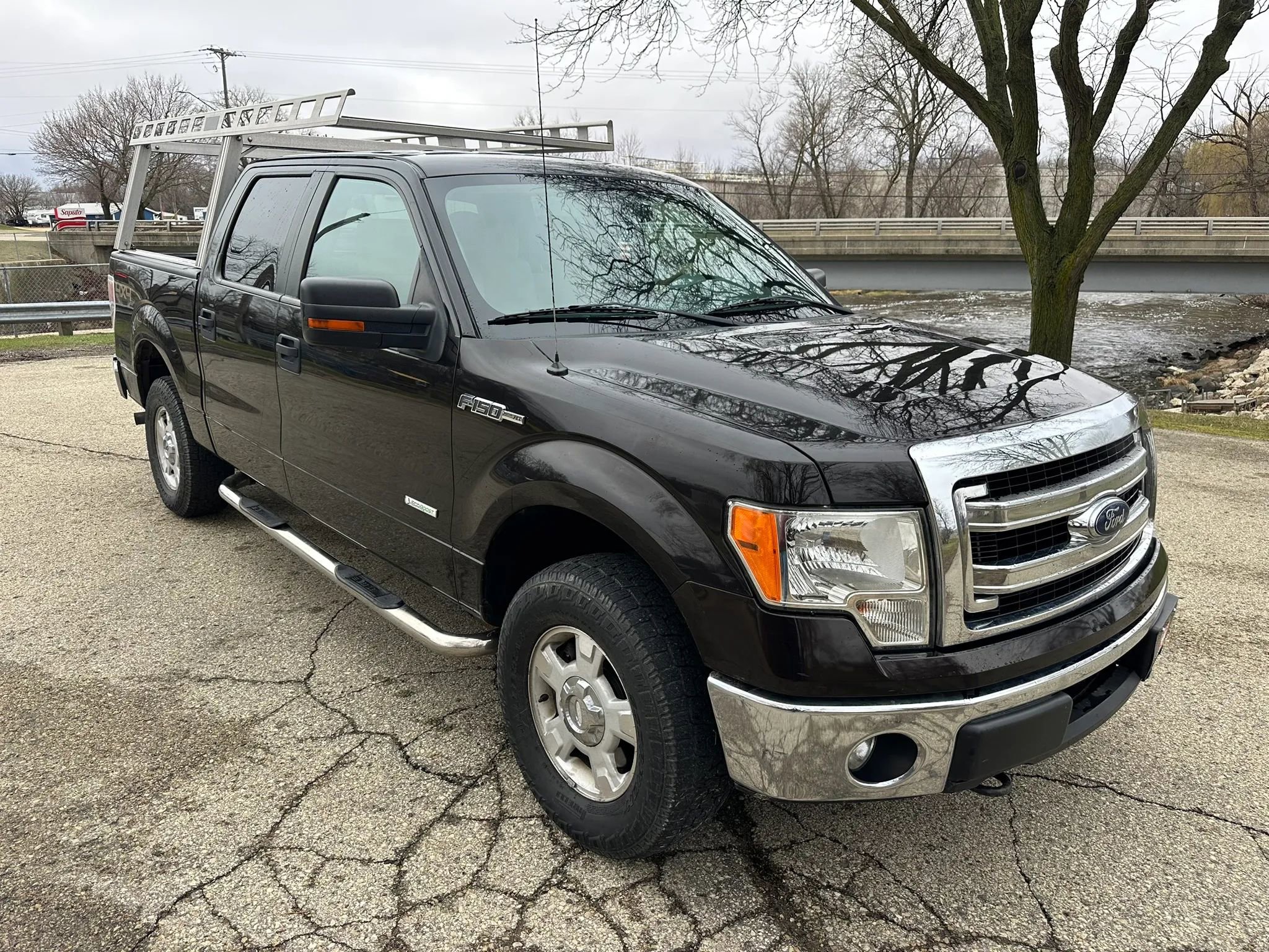 Used 2013 Ford F150 XLT w/ XLT Convenience Pkg AWD/4WD image 4