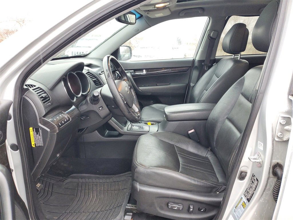 Used 2012 Kia Sorento SX w/ SX Premium Pkg image 8