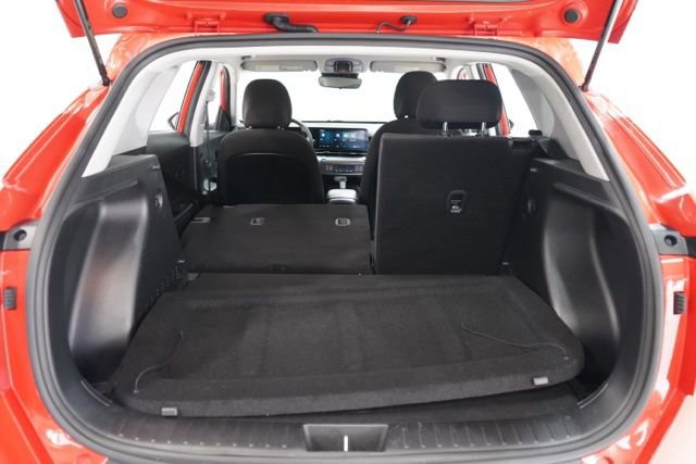 Used 2025 Hyundai Kona SEL FWD image 32