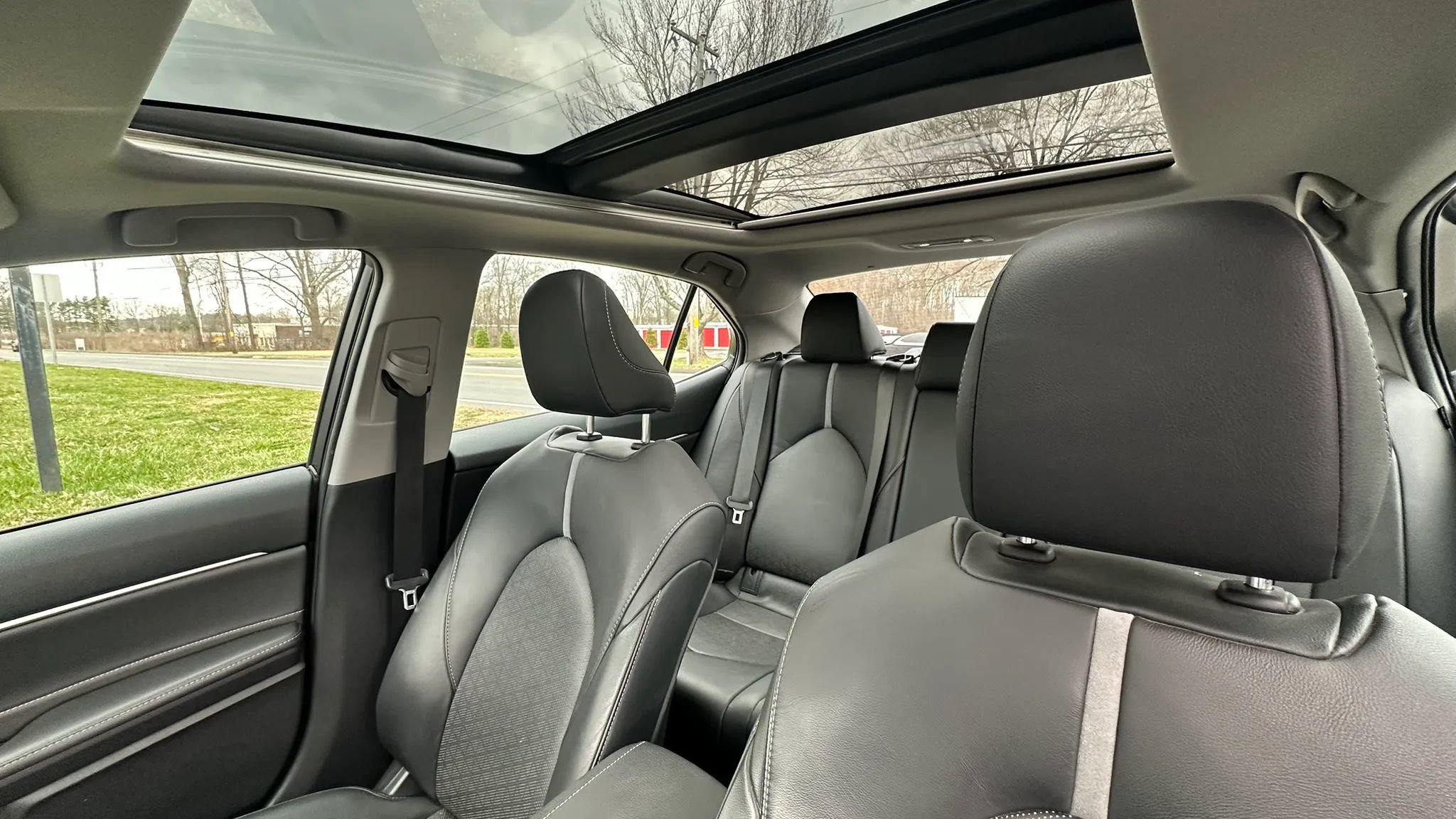 Used 2018 Toyota Camry XSE w/ Driver Assist Package FWD image 22