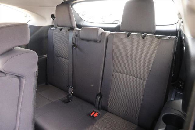 Certified 2024 Toyota Highlander LE image 11