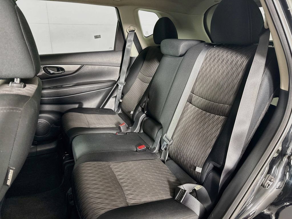 Used 2020 Nissan Rogue SV w/ Premium Package AWD/4WD image 31