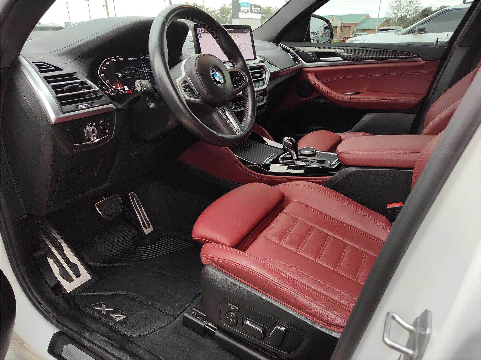 Certified 2024 BMW X4 M40i w/ Premium Package AWD/4WD image 2