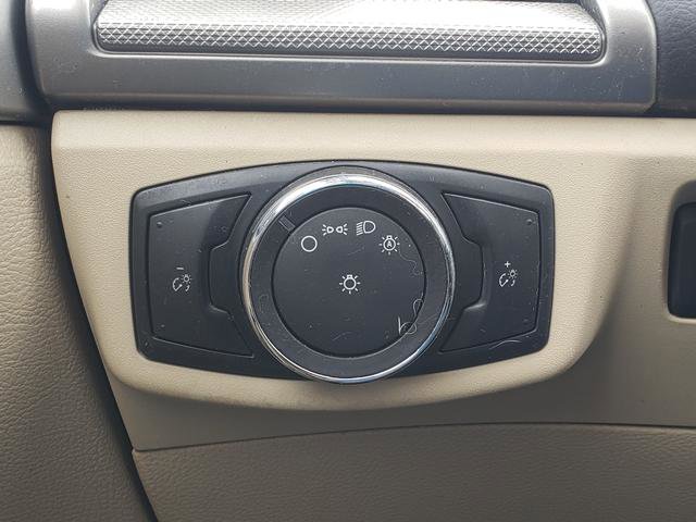 Used 2013 Ford Fusion SE image 31