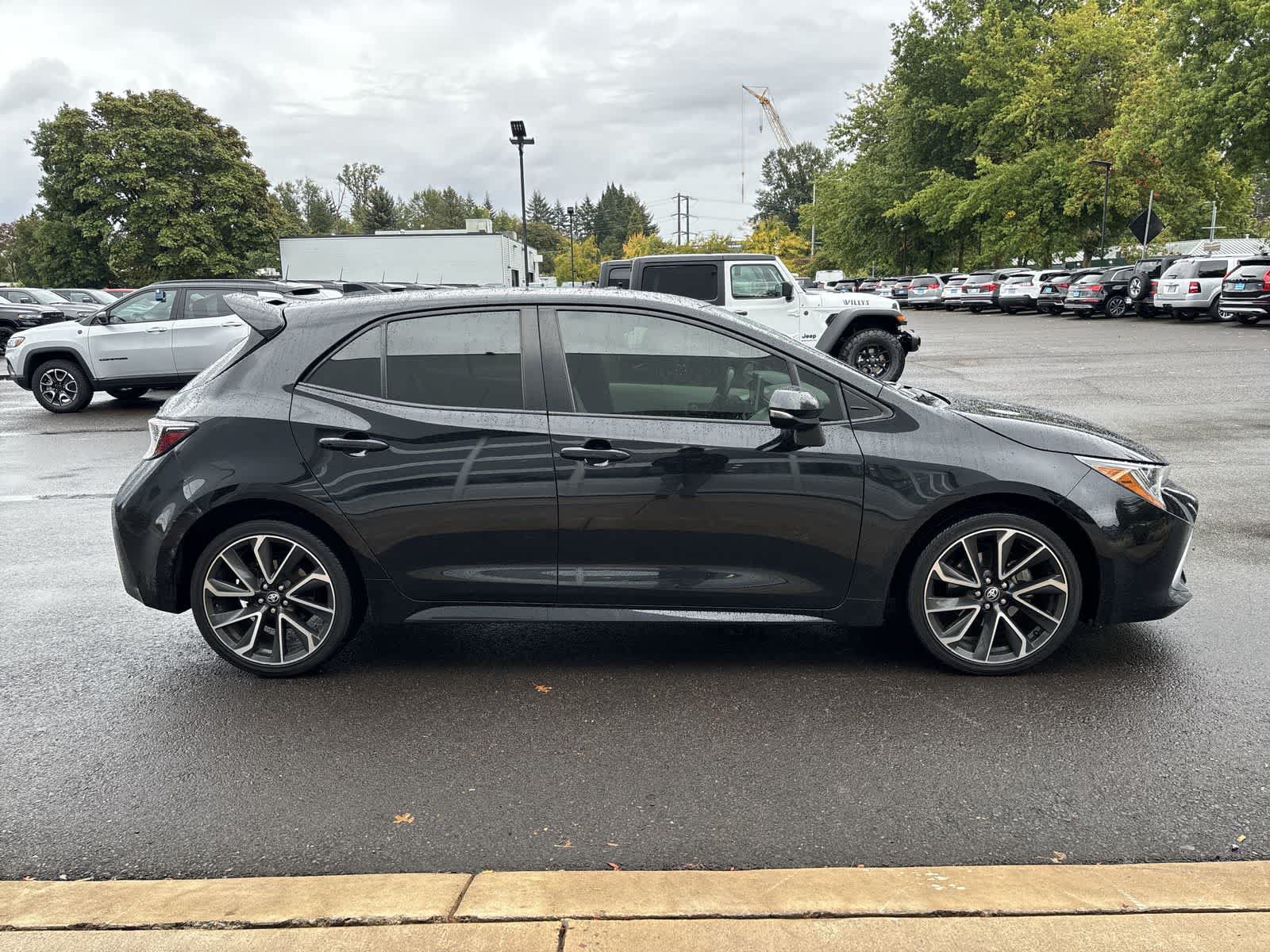 Used 2020 Toyota Corolla XSE FWD image 5