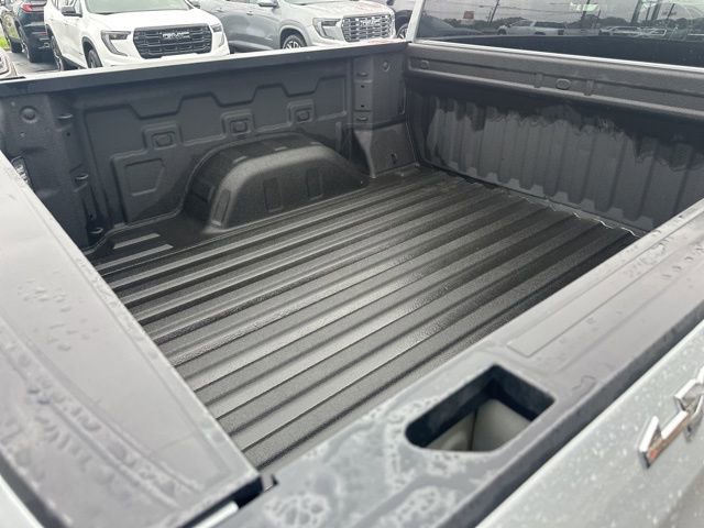 Used 2024 GMC Sierra 1500 Elevation w/ LPO, Elevation Black Package image 6
