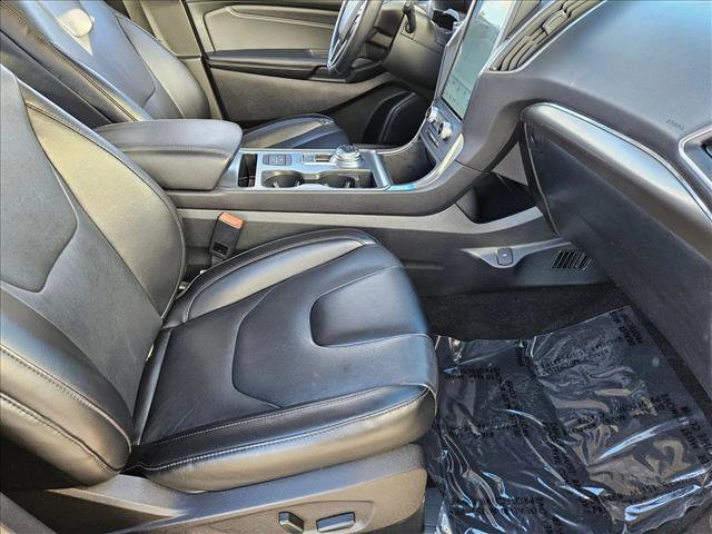 Used 2022 Ford Edge Titanium image 19