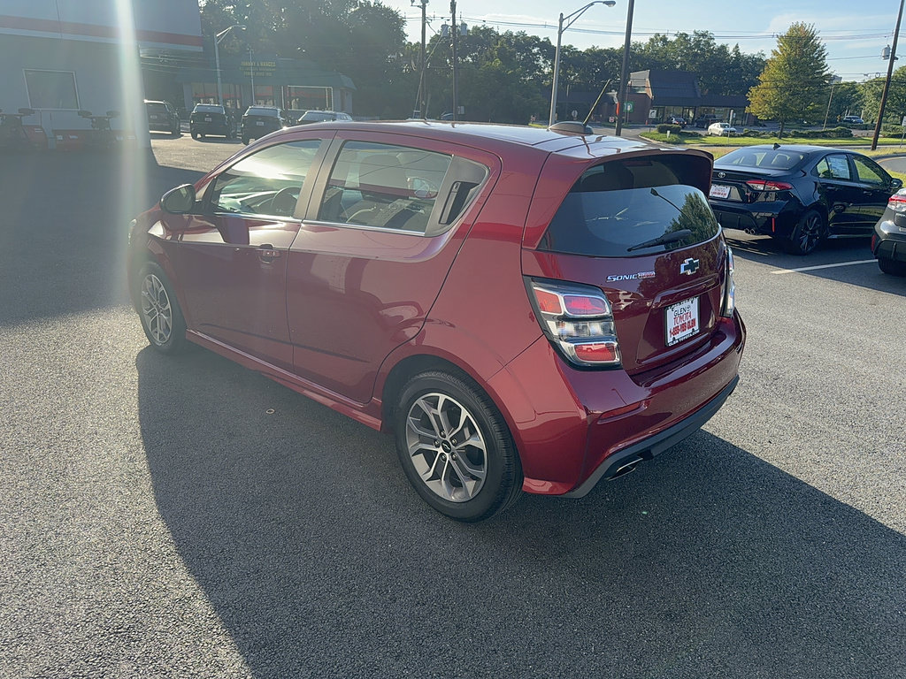 Used 2018 Chevrolet Sonic LT w/ Convenience Package FWD image 6