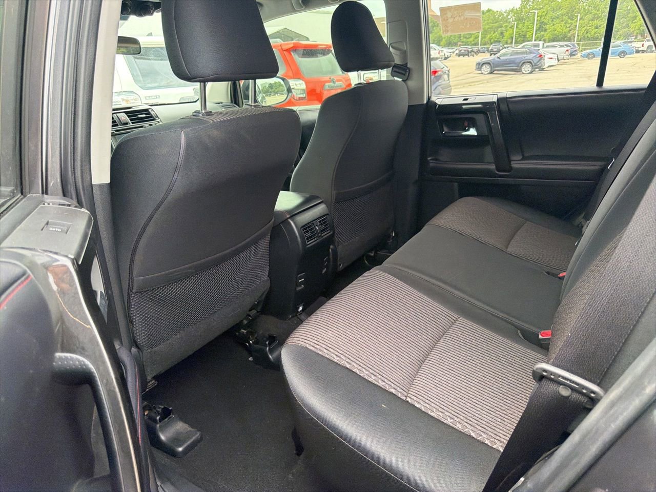 Used 2019 Toyota 4Runner TRD Off-Road AWD/4WD image 9
