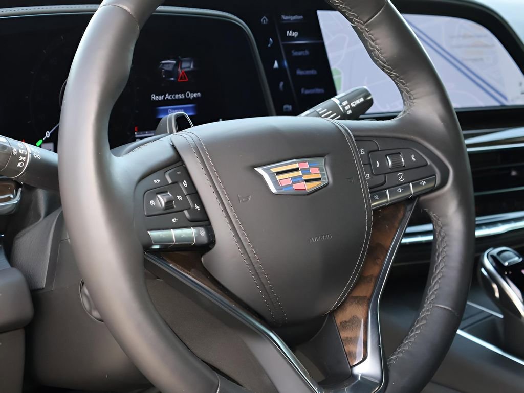 Used 2024 Cadillac Escalade Sport Platinum w/ Heavy-Duty Trailer Package image 22