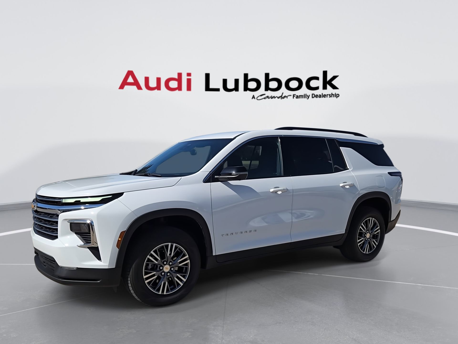 Used 2024 Chevrolet Traverse LT AWD/4WD image 5