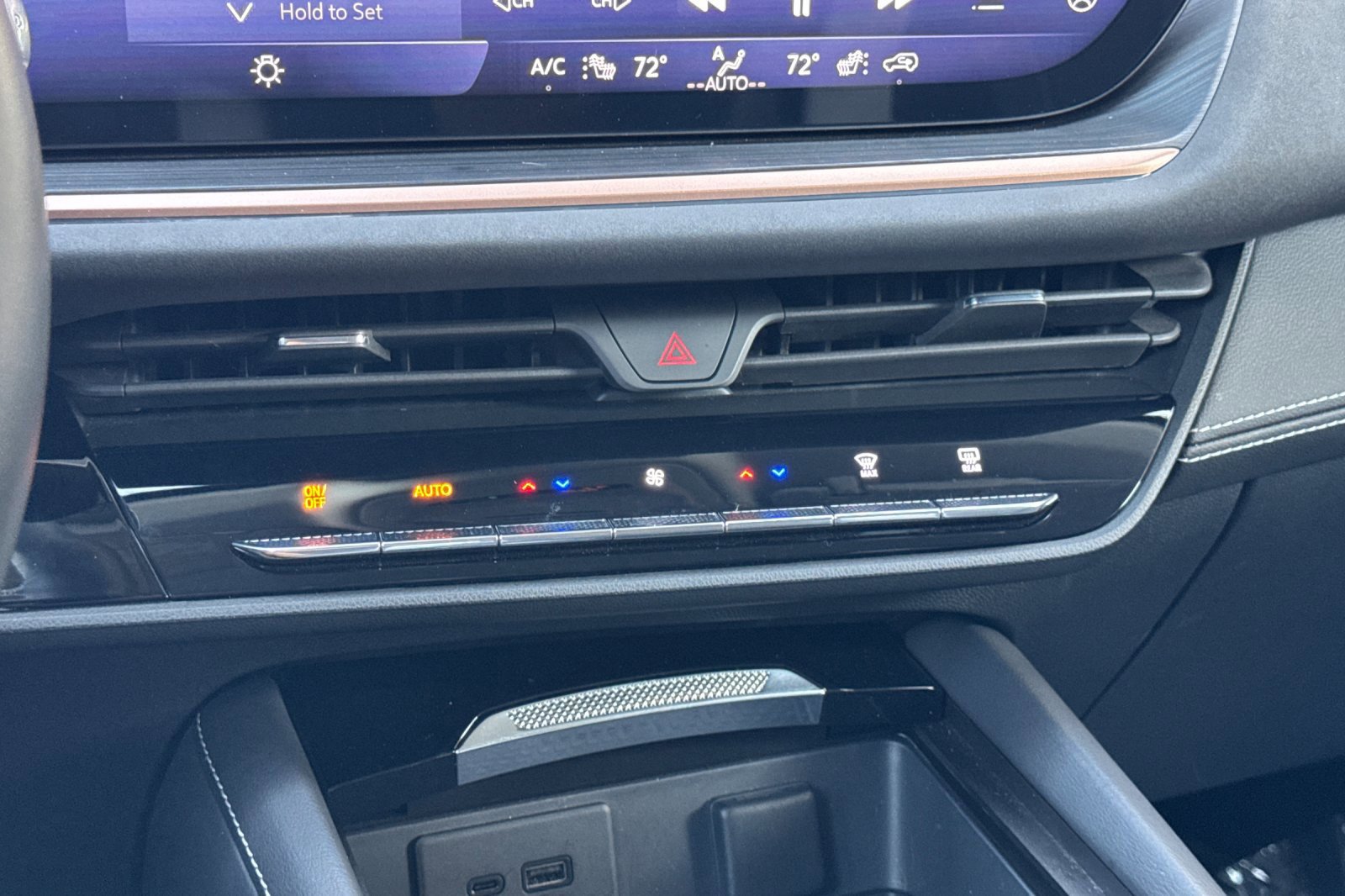Certified 2025 Buick Envision Sport Touring AWD/4WD image 21