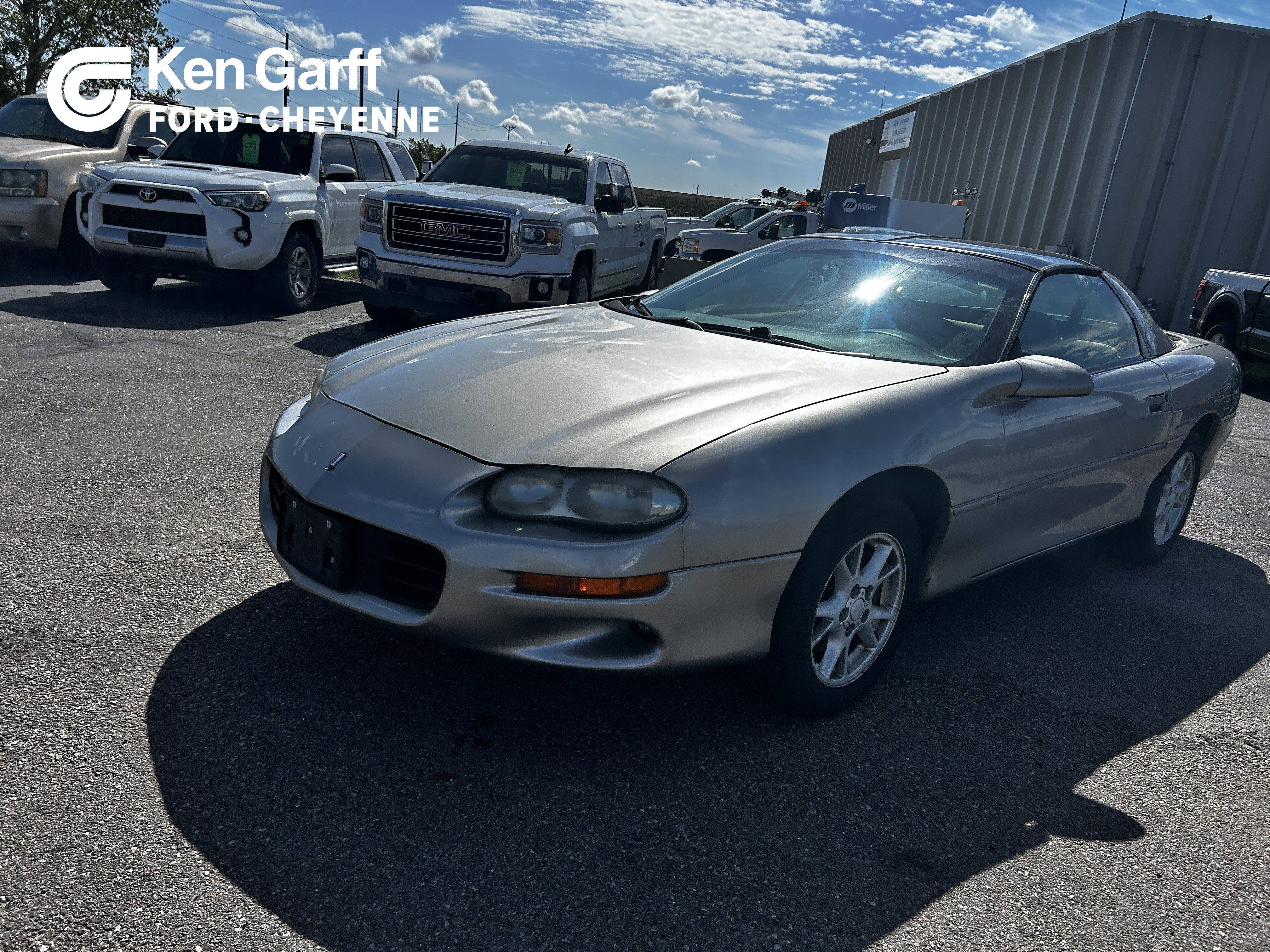 Used 2000 Chevrolet Camaro LT w/ Preferred Equipment Group 1 RWD image 1