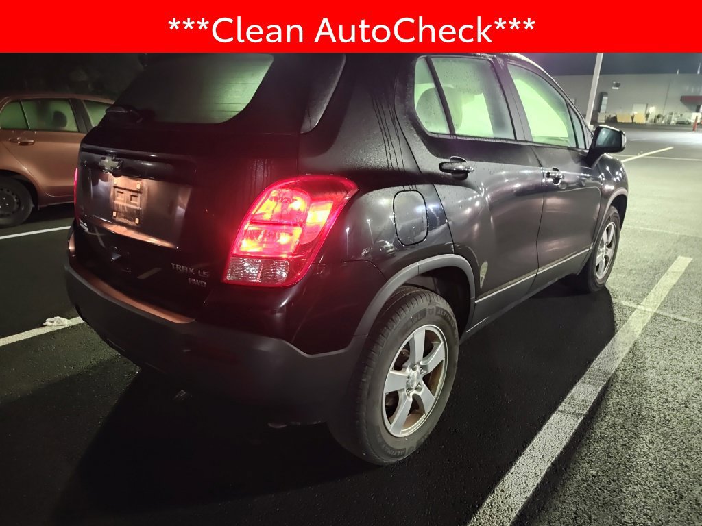 Used 2015 Chevrolet Trax LS AWD/4WD image 4