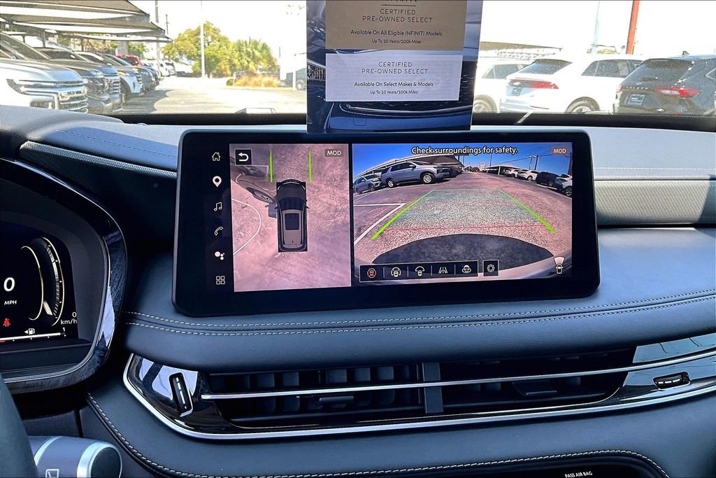 Certified 2026 INFINITI QX60 Luxe w/ Family Package FWD image 32