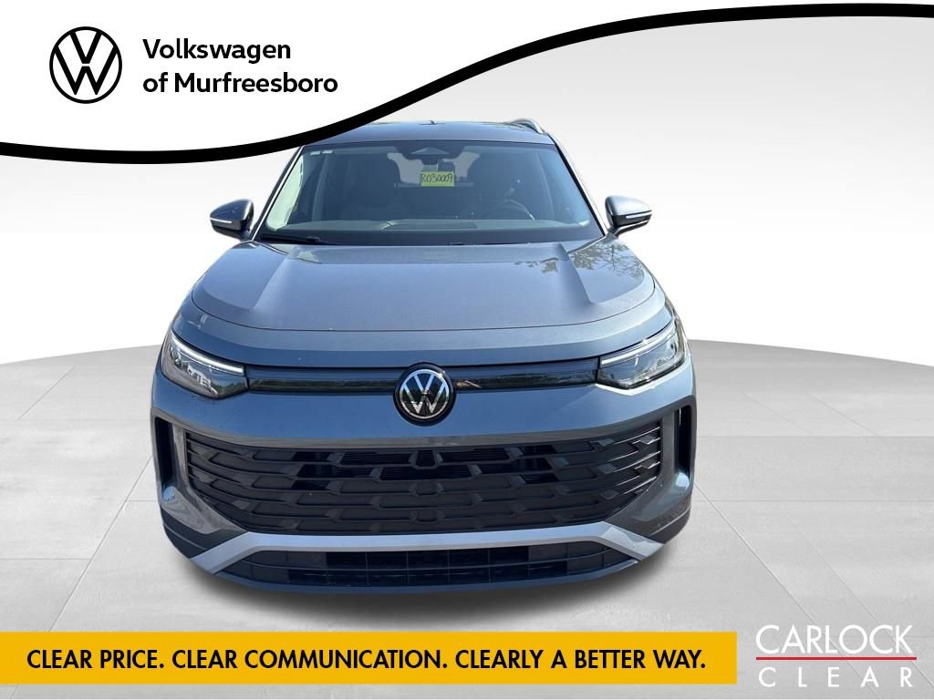 Certified 2025 Volkswagen Tiguan S FWD image 3