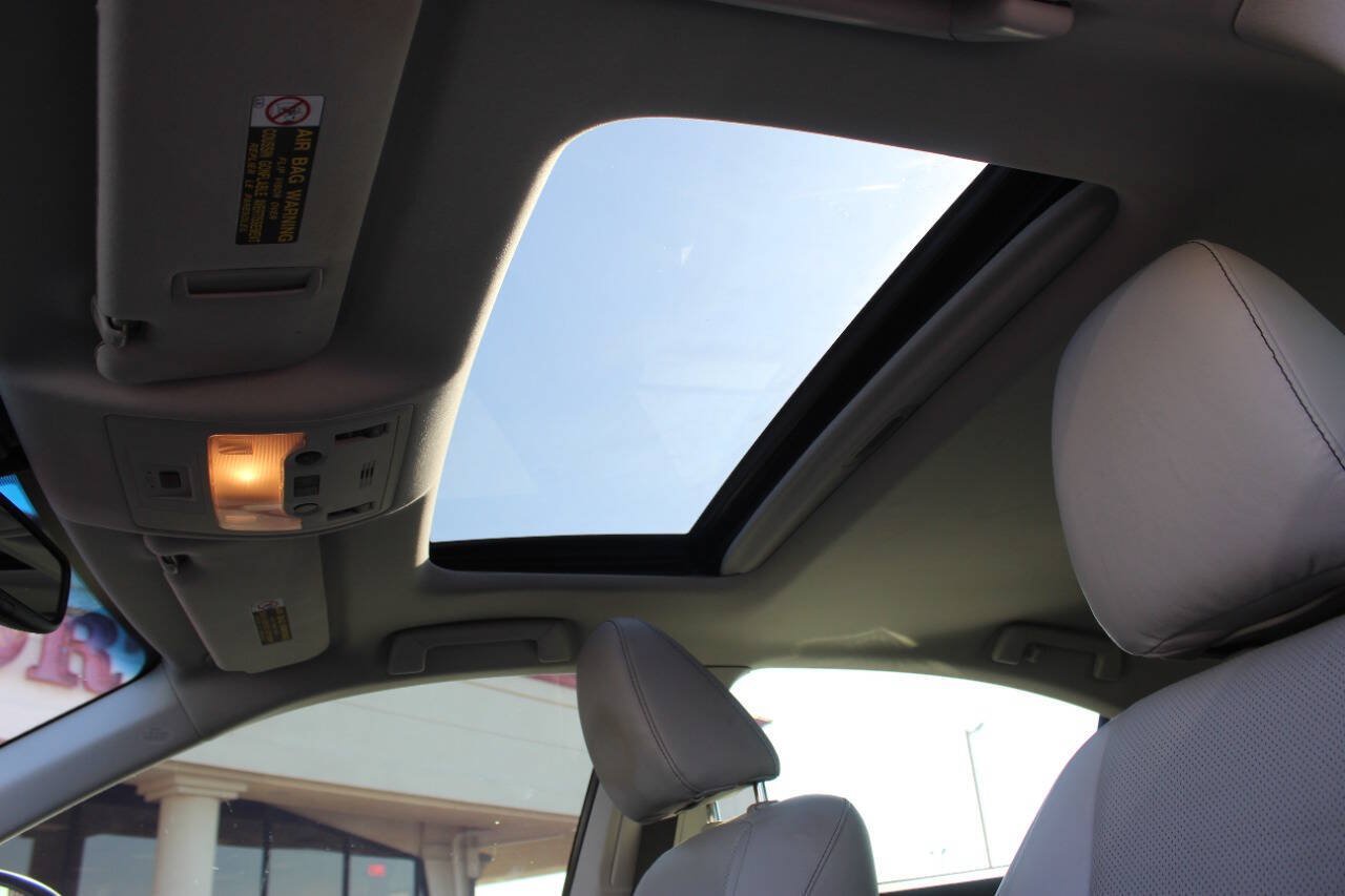 Used 2014 Lexus ES 350 w/ Luxury Package FWD image 20