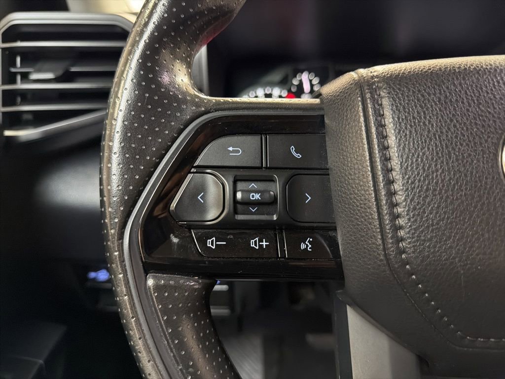 Used 2023 Toyota Tundra SR5 w/ SR5 Convenience Package AWD/4WD image 16