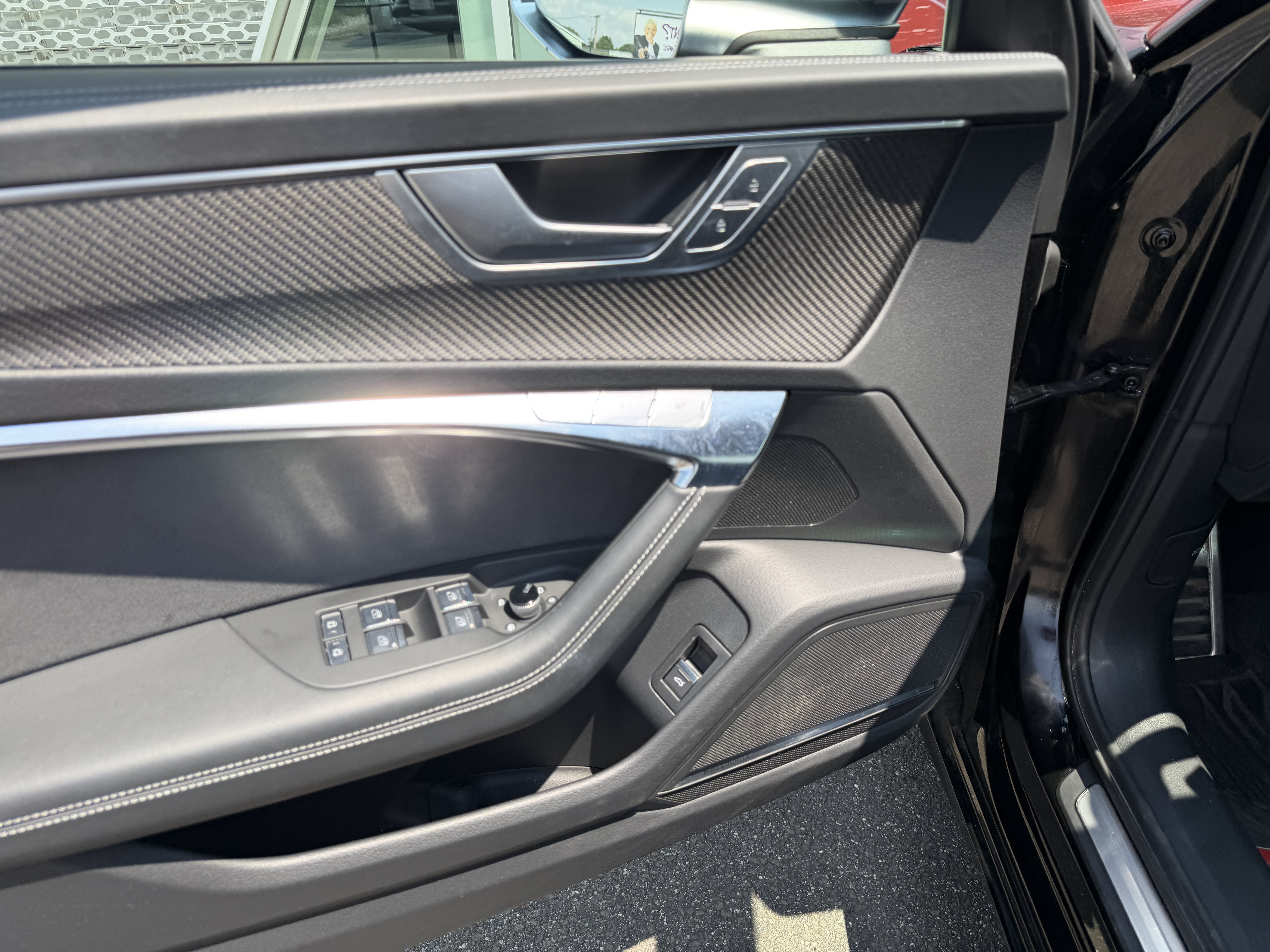 Certified 2024 Audi S6 Premium Plus w/ Premium Plus Package AWD/4WD image 9