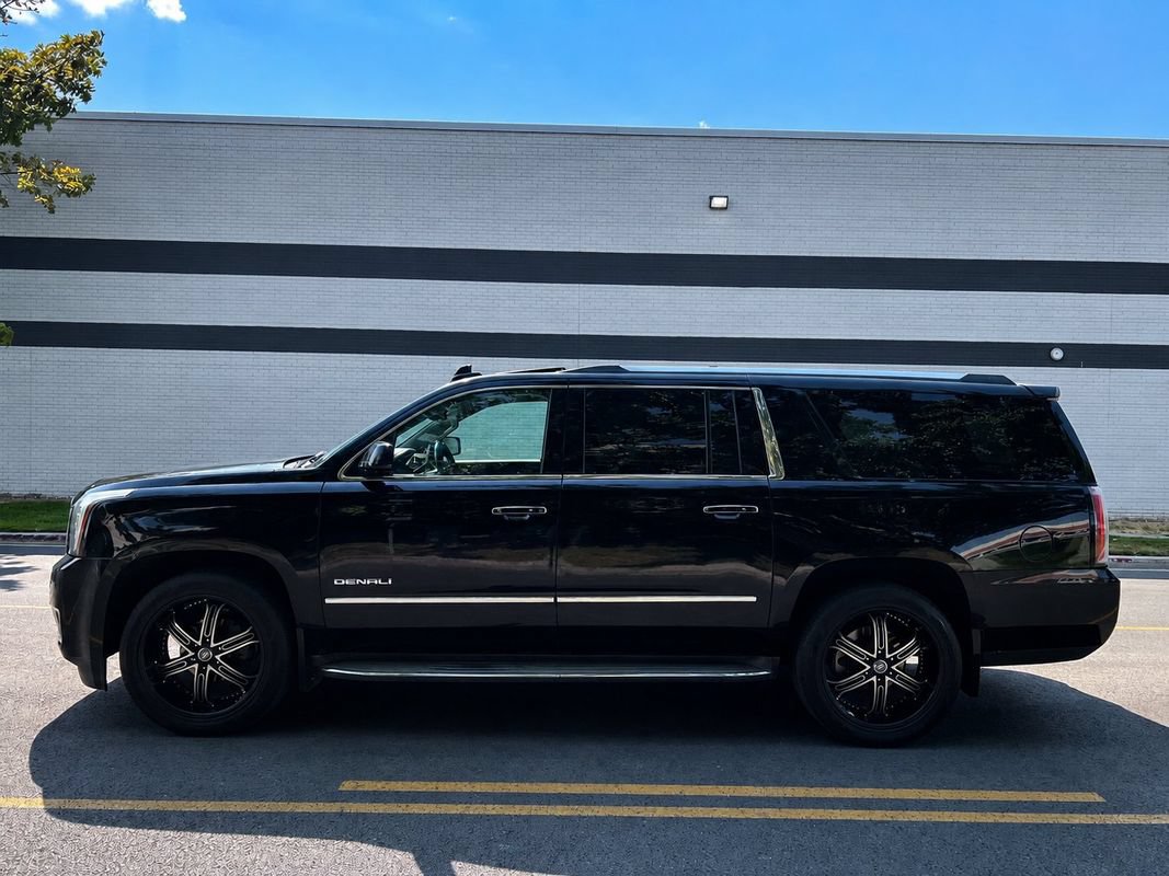 Used 2016 GMC Yukon XL Denali AWD/4WD image 2