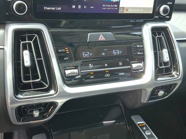 Used 2023 Kia Sorento SX image 14